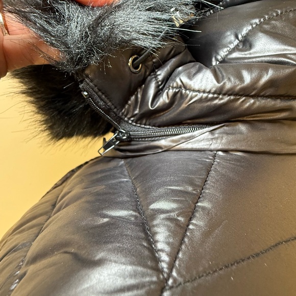 Kenneth Cole Black Long Puffer Coat Faux Fur Hood Women’s Size L – Gently Used - Picture 5 of 7
